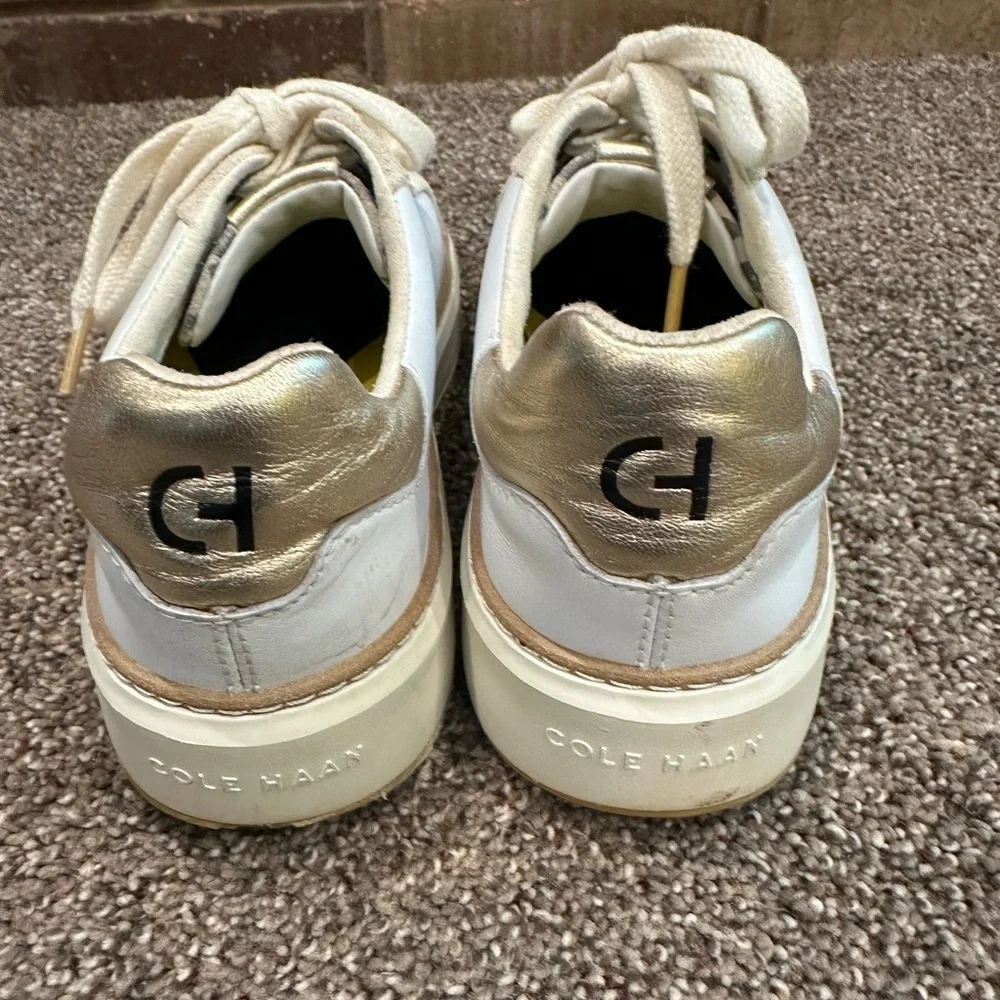 Cole Haan GrandPrø Topspin Sneakers White Leather & Suede Gold Accents Size 6.5